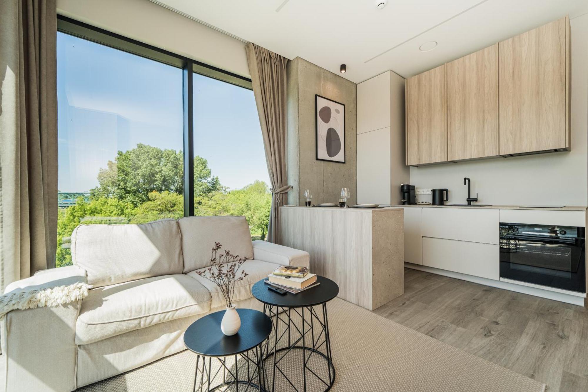 Апартаменти Kaunorama Riverside
